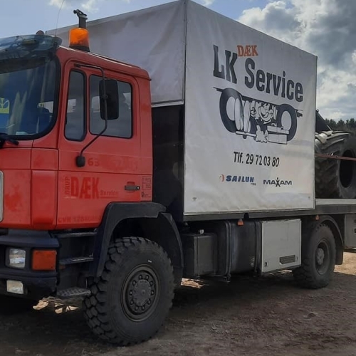 LK Service lastbil til mobil dækservice og dækskifte på lastbiler