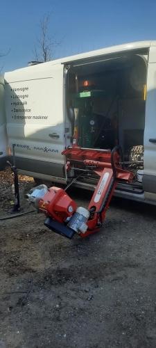 Dækservice til lastbiler Dækskifte reparation